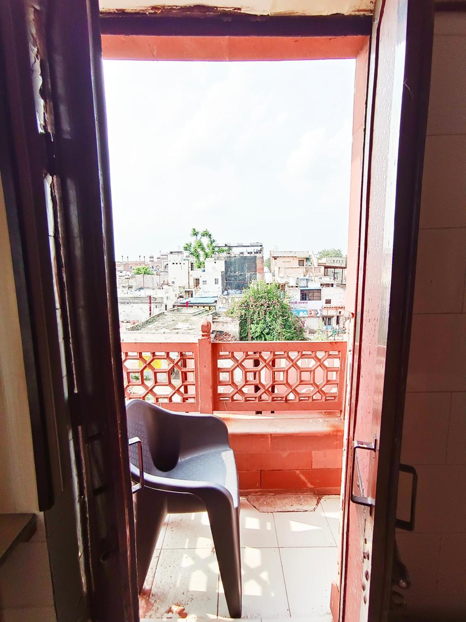 Hotel India Inn Walking Distance From Taj Mahal-- Rooftop Taj Mahal View อัครา ห้อง รูปภาพ